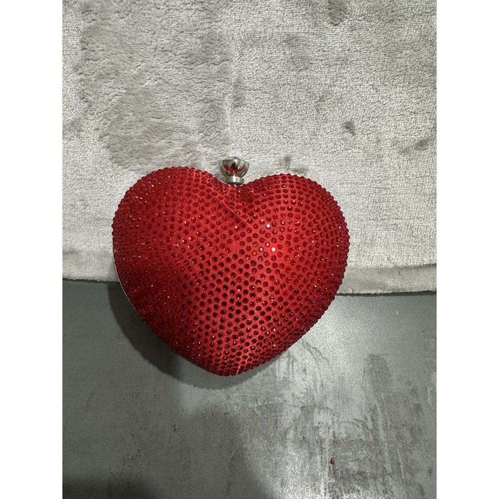 RSVP Clutch Purse Small Heart Evening Handbag Rhinestone Hard Case Clasp‎ EUC